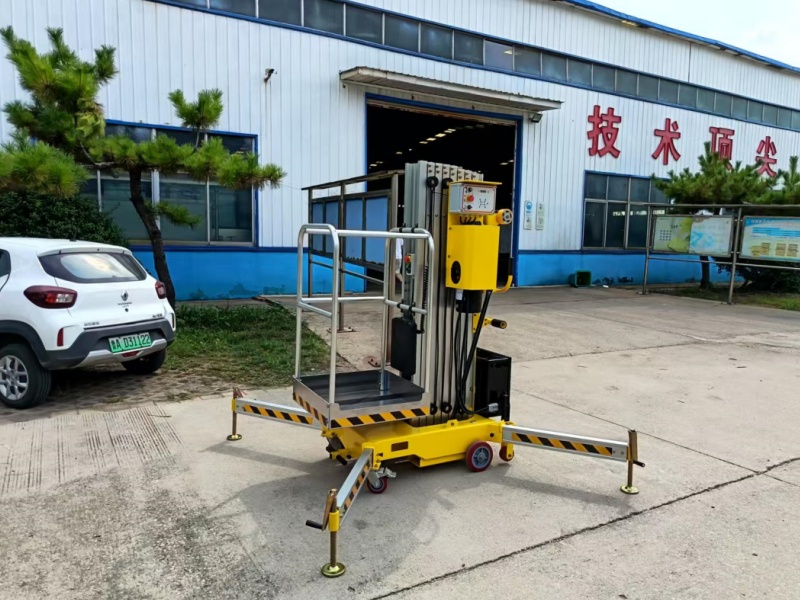 單桅柱高空作業(yè)平臺手推式主要作用是什么?